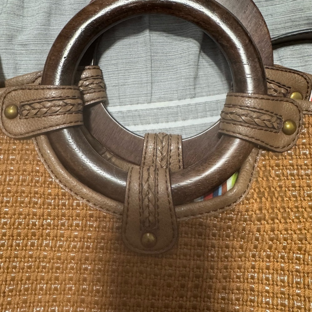 Fossil Tan Woven Purse with Wooden Handles - Picture 4 of 4